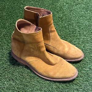 Frye Men's Mustard Yellow Brown Suede Boots Size 9.5